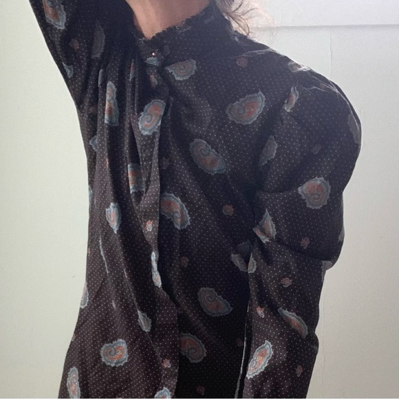 70s Jones New York puffed sleeve paisley blouse - Picture 1 of 12